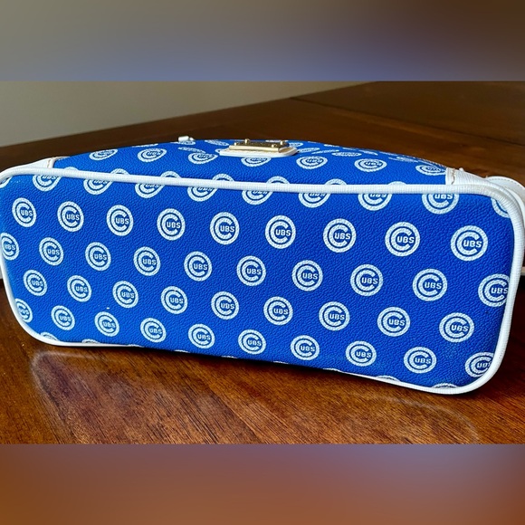 Dooney & Bourke Chicago Cubs MLB Large Crossbody NWT - Picture 6 of 15